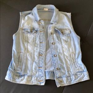 Denim vest light wash